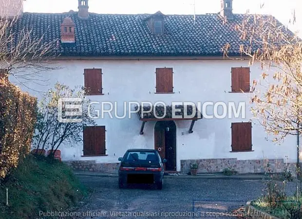 Abitazione di tipo economico in strada castellone 5 - 1