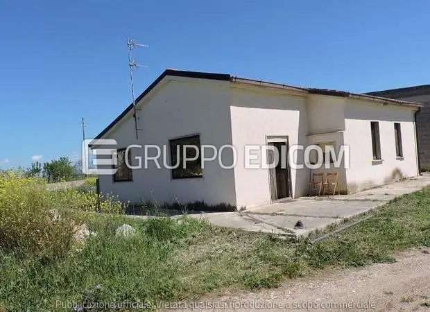 Abitazione di tipo popolare in Contrada  Serra della Stella - 1