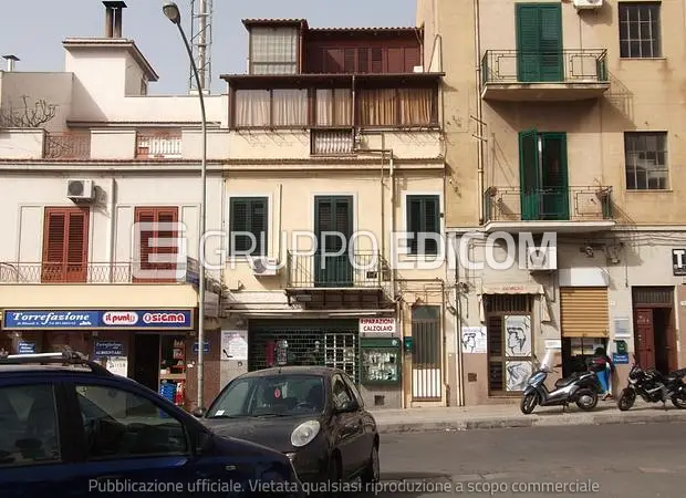 Abitazione di tipo popolare in Piazza San Lorenzo, 19 - 1