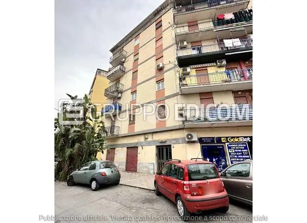 Abitazione di tipo popolare in Via Favignana, 19, 90135 Palermo PA, Italia - 1