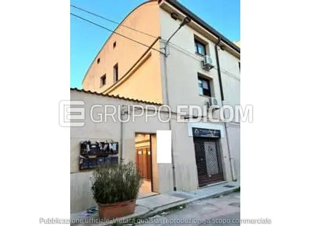 Uffici e studi privati in via villa verona n. 35 - 1