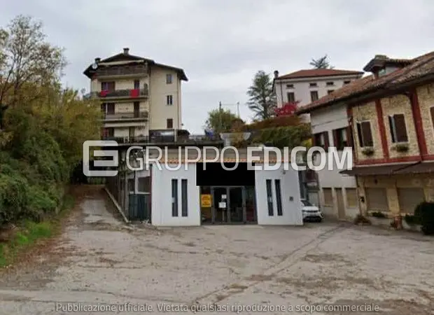 Garage o autorimessa in Via Trevigiana, 32032 Feltre BL, Italia - 1