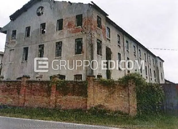 Edifici a destinazione particolare in Via dei Patrioti - 1