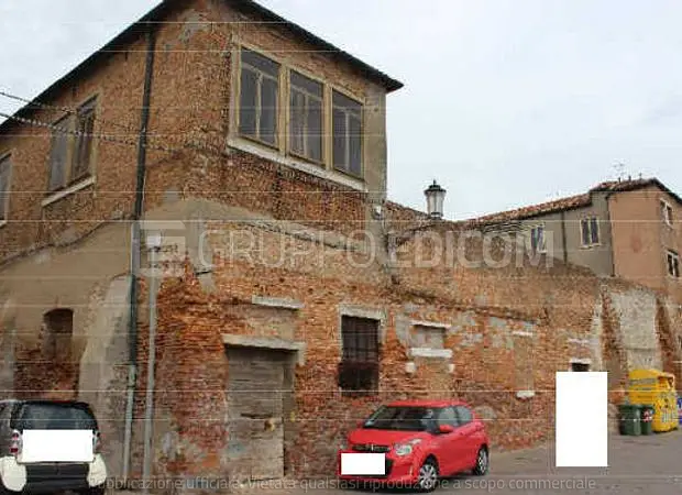 Collegi, ospizi, conventi, caserme in Calle Forno Filippini, 895 - 1