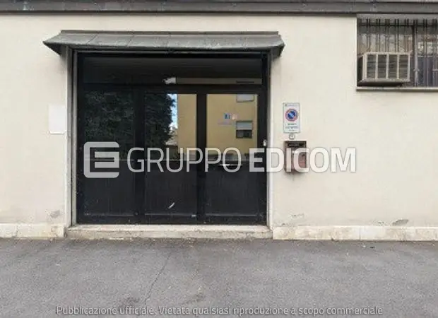 Magazzini e locali di deposito in Via Villafranca, 8 - 1