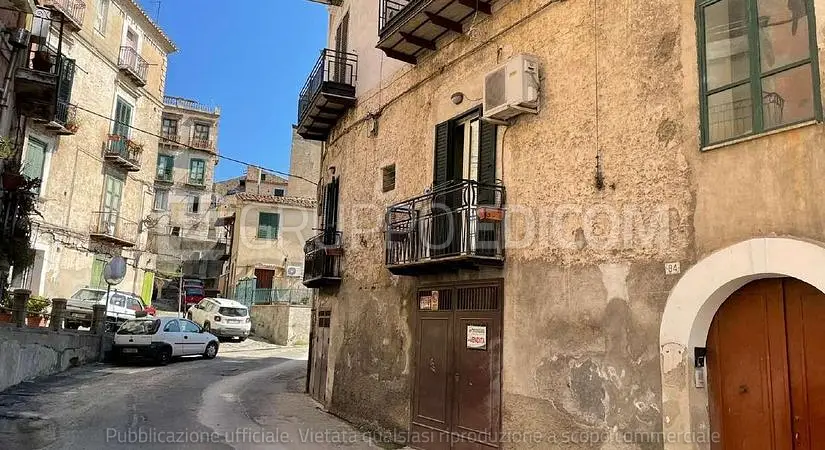 Appartamento in Frazione Centro storico - Via San Bartolomeo 84 - 1