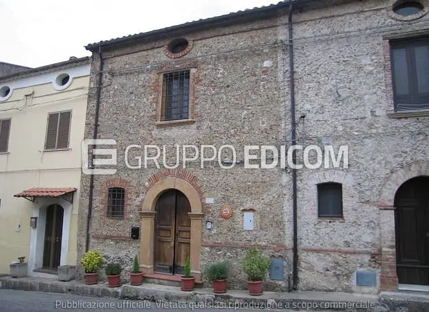 Abitazione di tipo popolare in frazione Sant’Ippolito, Via Strada A, 78 - 1