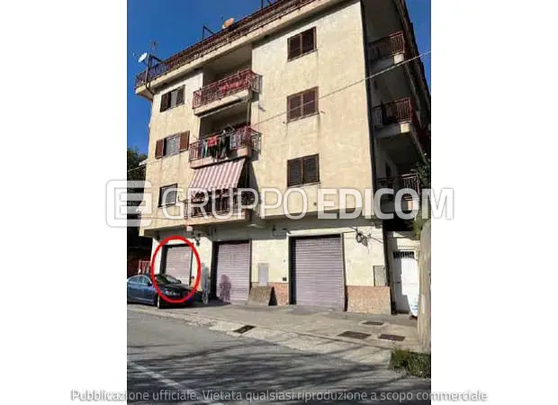 Magazzini e locali di deposito in via Riccardo Marsico (già via Fontana), 38 - 1