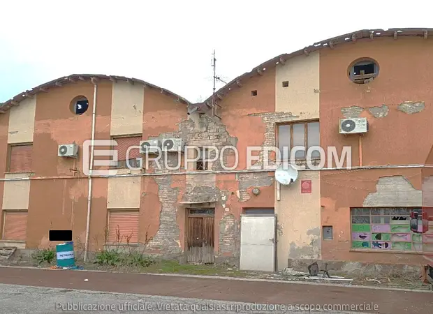 Magazzini e locali di deposito in Via del Forno - 1