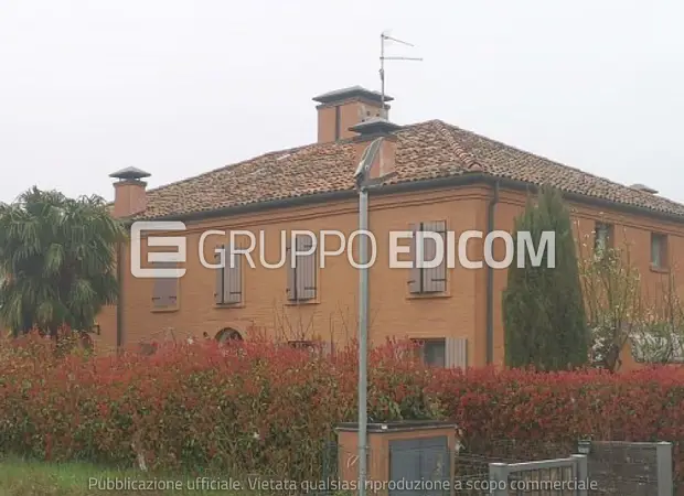 Scuole e laboratori scientifici in Via Copparo - 1