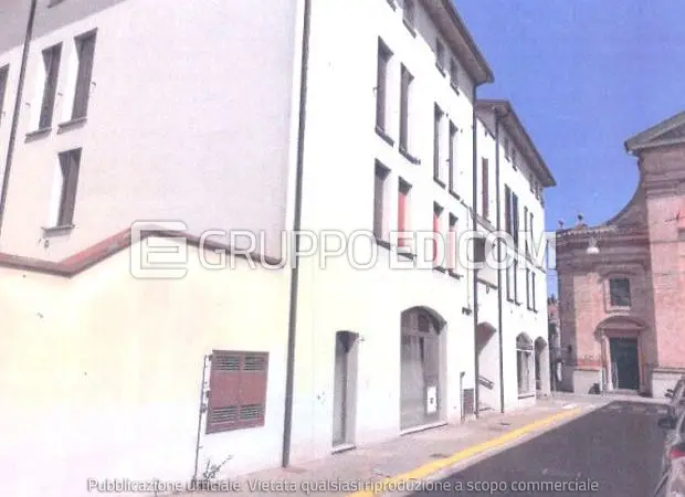 Uffici e studi privati in Via Francesco Rossi, 2 - 1