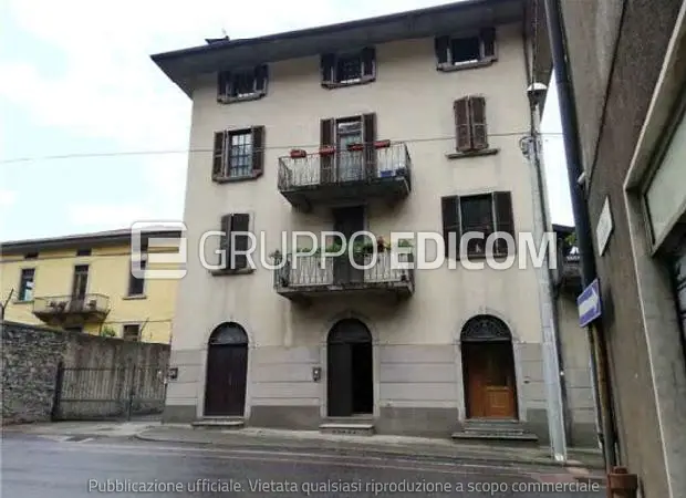 Abitazione di tipo popolare in Via Vittorio Veneto, 74 - 1