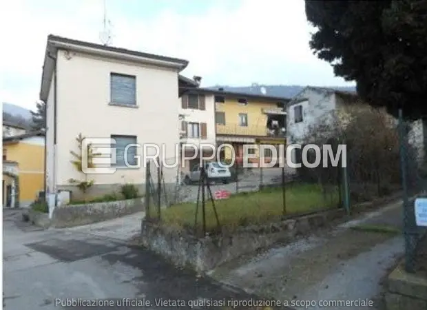 Abitazione di tipo economico in Via Rinato, 14 - 1