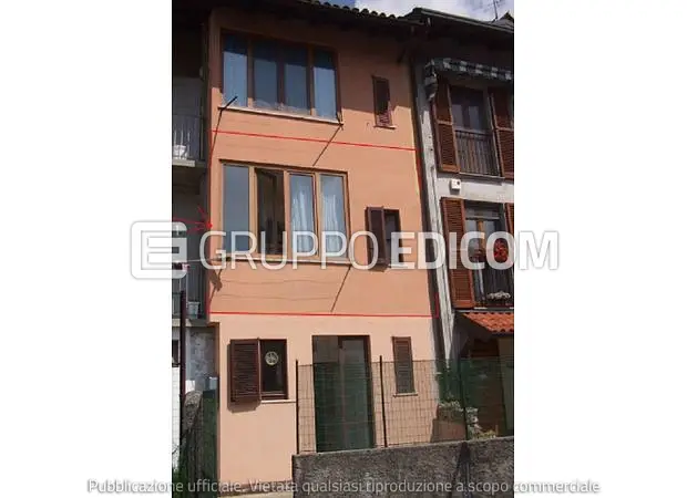 Appartamento in Via Sarino, 10, 23802 Carenno LC, Italia - 1