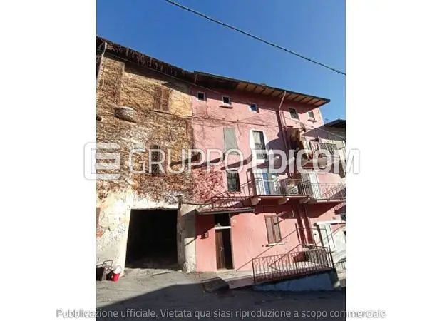 Abitazione di tipo economico in Via Chiesa, 14 - 1