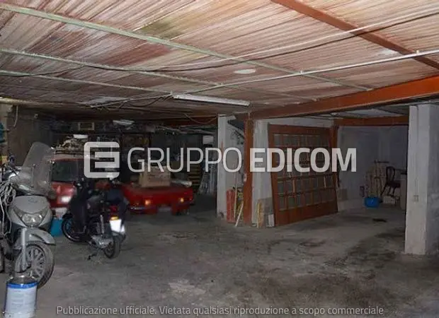 Garage o autorimessa in Piazza Trieste e Trento, 80016 Marano di Napoli NA, Italia - 1