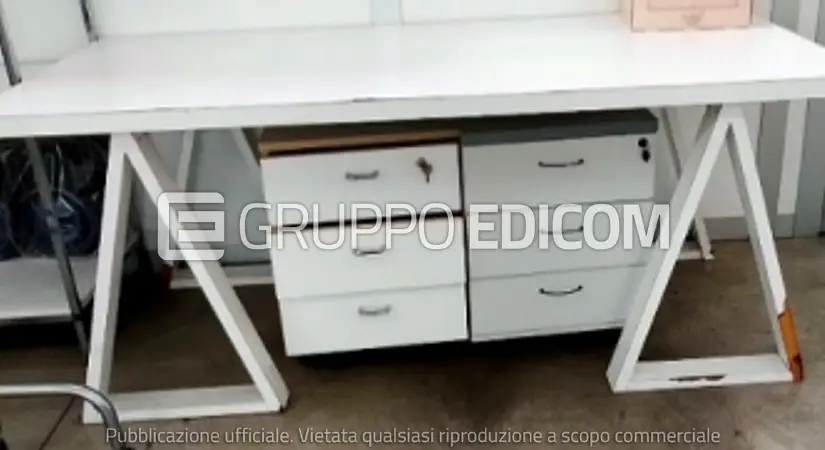 Mobili e arredo per ufficio - 1